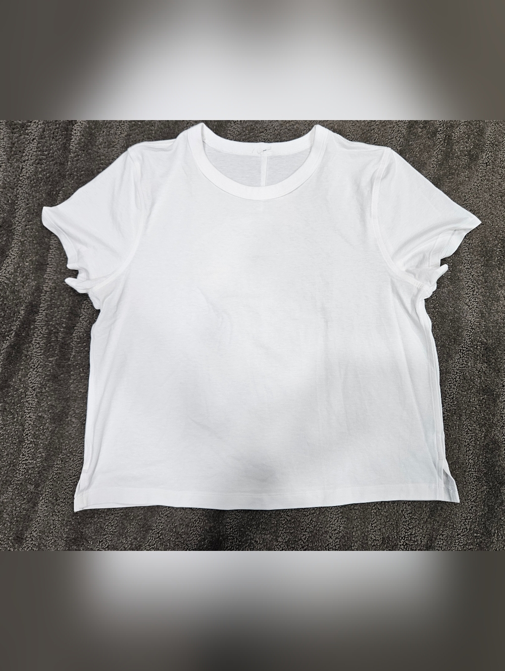 Lululemon Boxy Crop T-shirt. Ladies.
